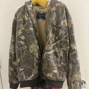 Super cute coat size medium suit for both men and women